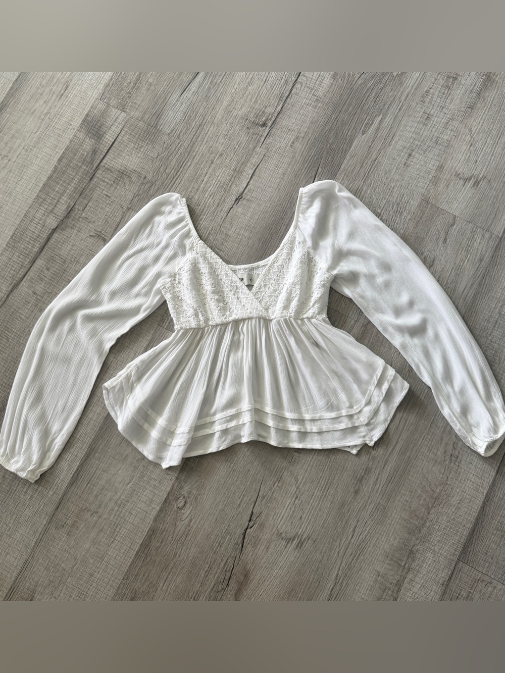 Hollister White Lace Babydoll Peplum Top Long Sleeve Boho Cottagecore Size S.